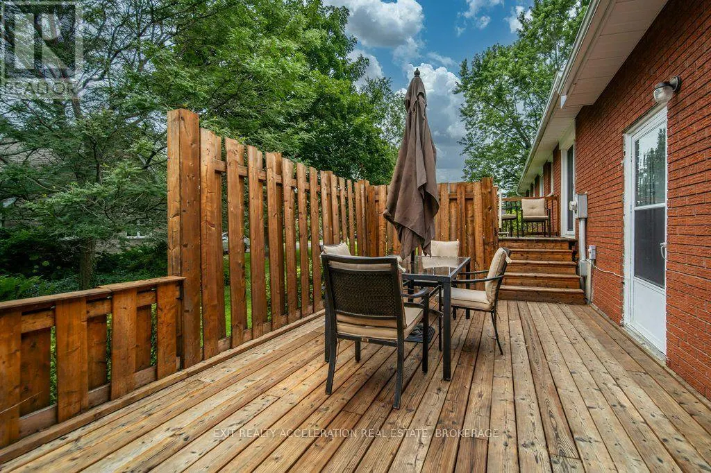 28 SOUTHCREST DRIVE