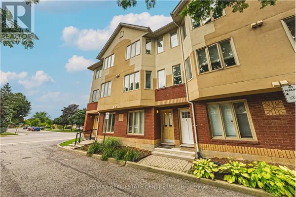 3 - 266 LIMERIDGE ROAD E