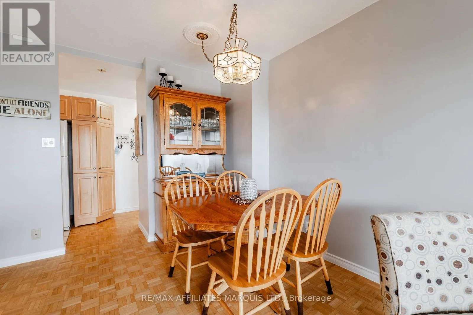 806 - 308 SECOND STREET E