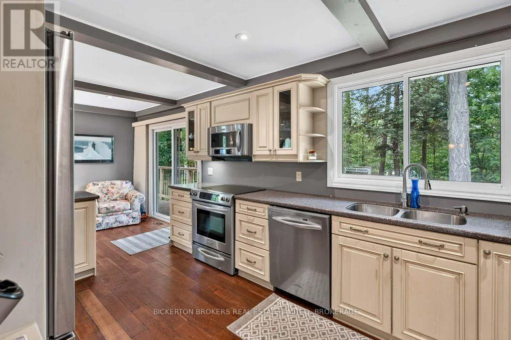 237 OLD RIVER ROAD