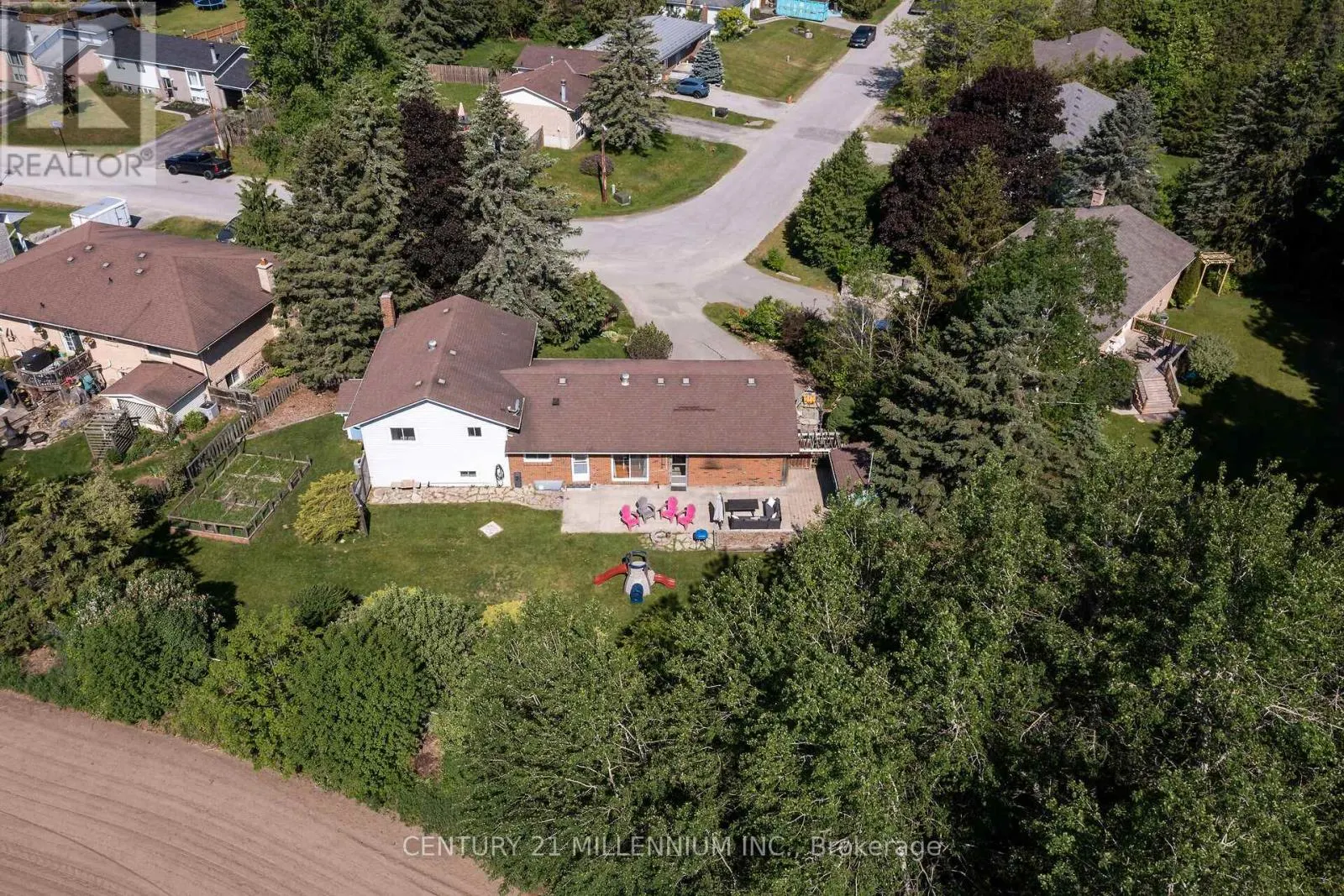 41 DOUGLAS CRESCENT