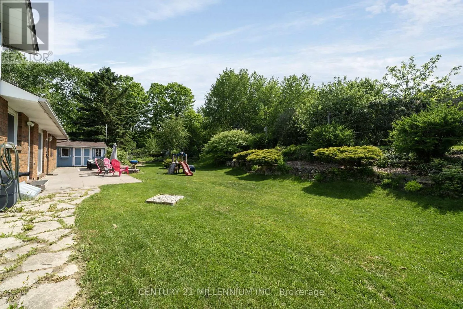 41 DOUGLAS CRESCENT