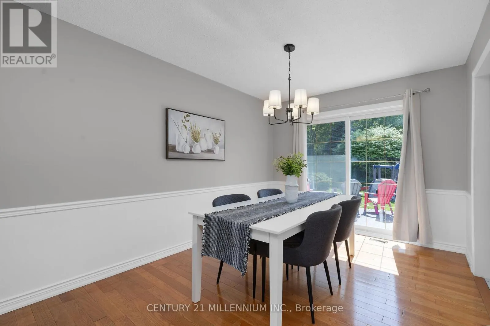 41 DOUGLAS CRESCENT
