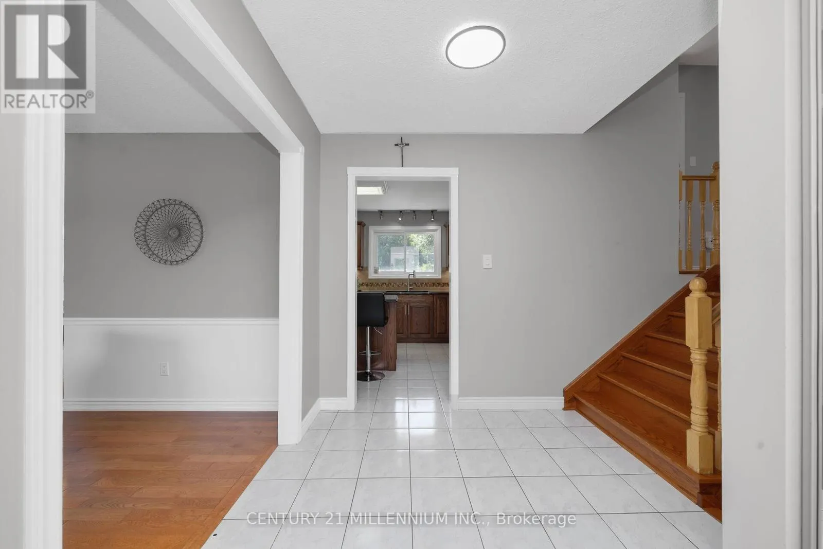 41 DOUGLAS CRESCENT