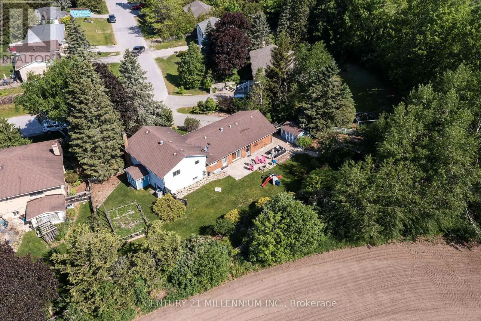 41 DOUGLAS CRESCENT