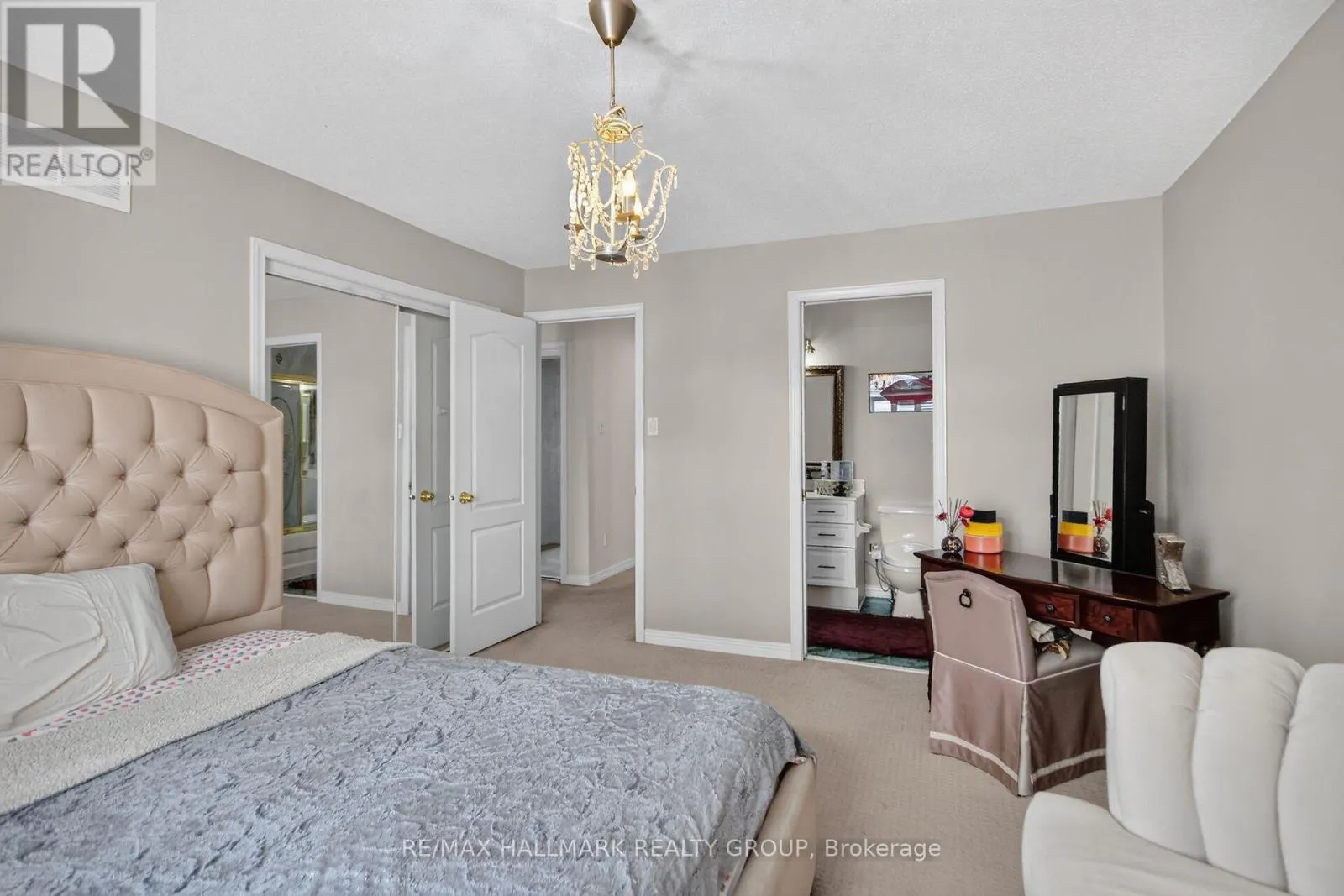 11 TAJ COURT