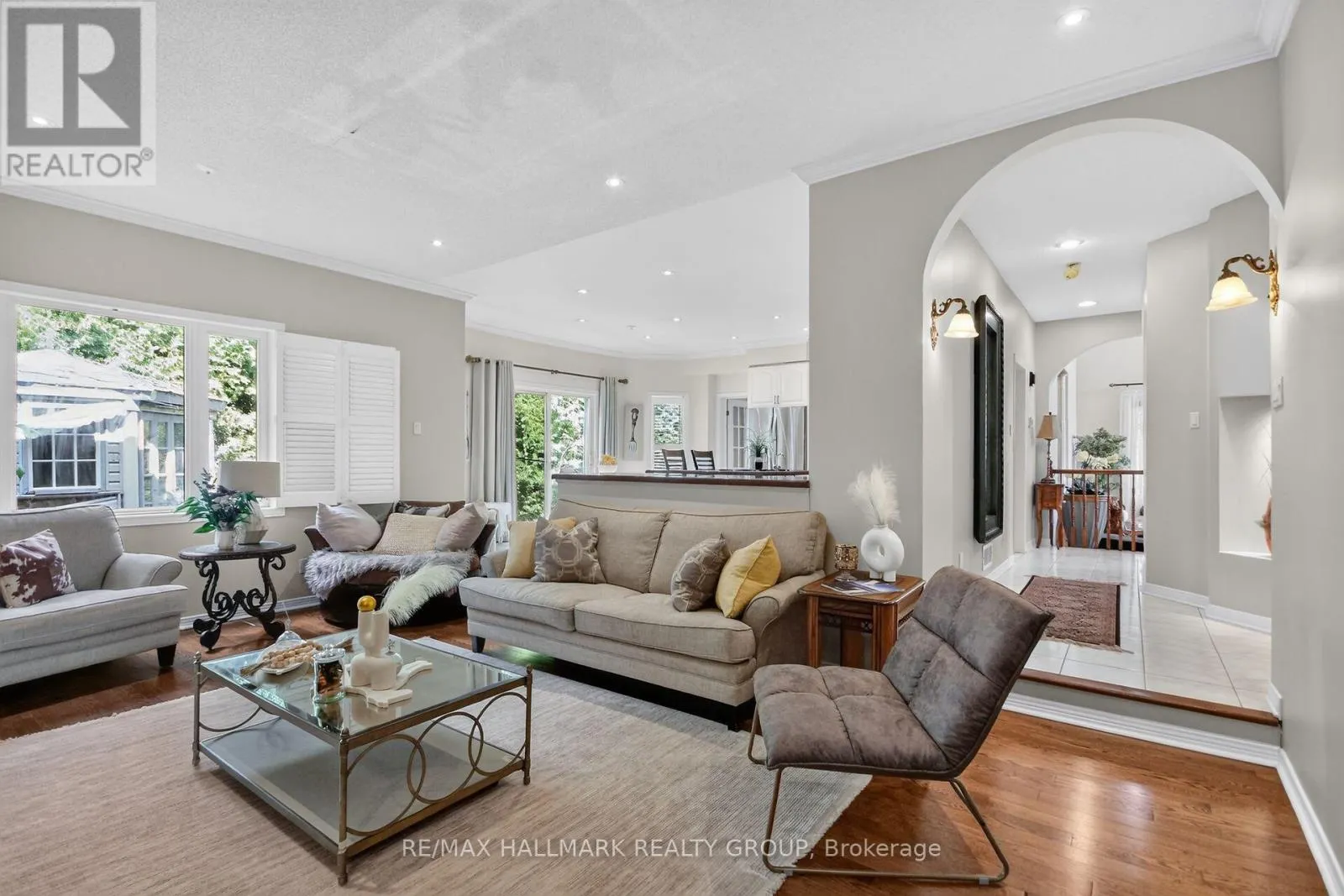 11 TAJ COURT