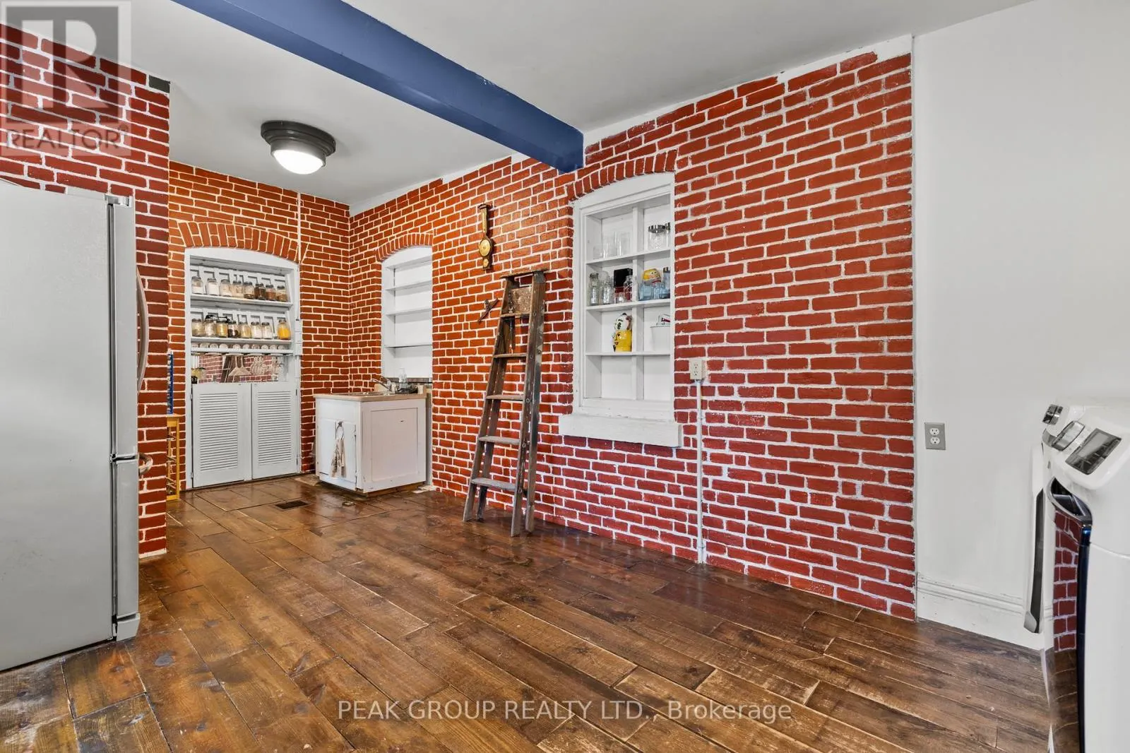 171 KILLALY STREET W