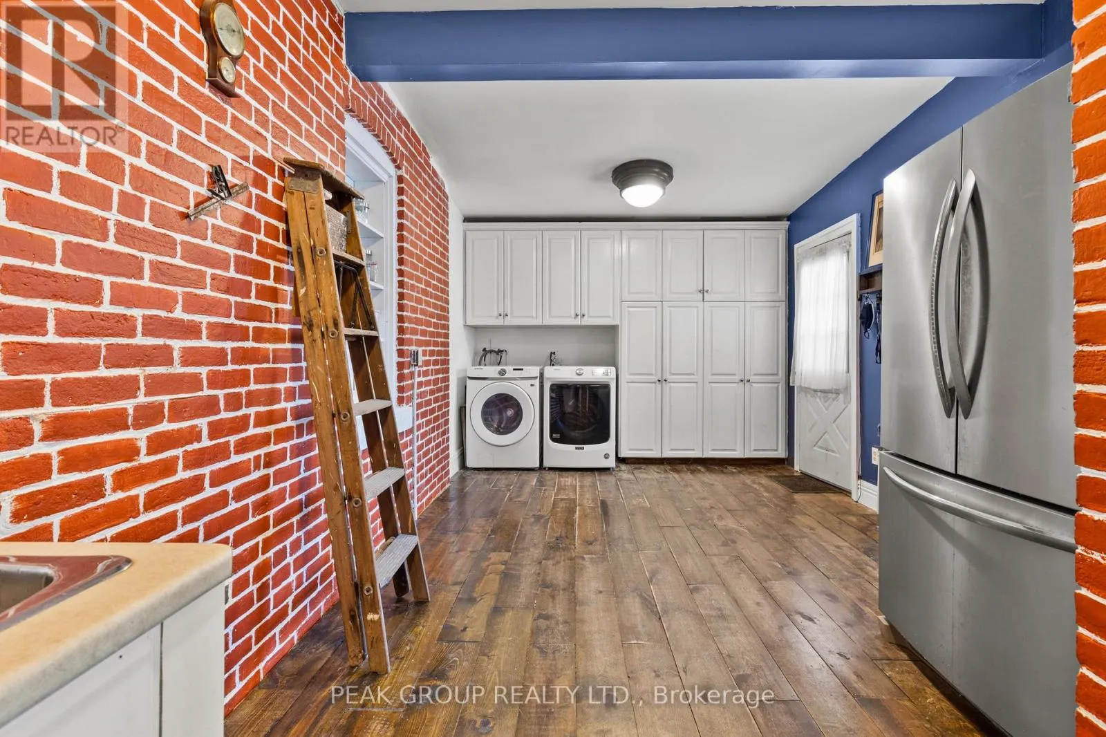 171 KILLALY STREET W
