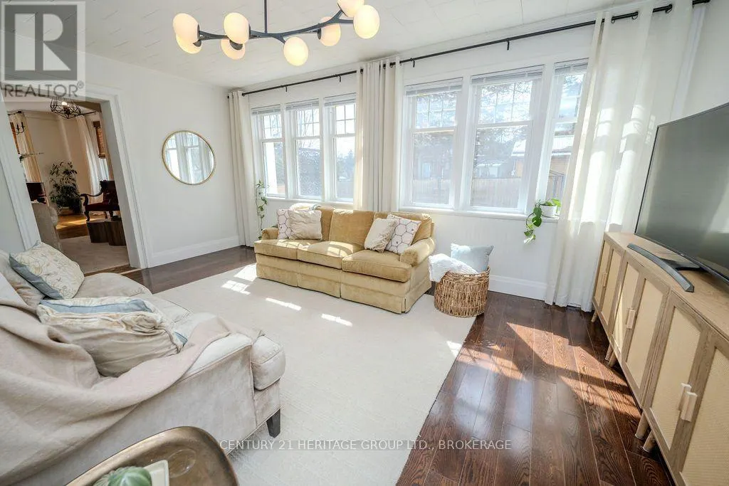 201 BRIDGE STREET W