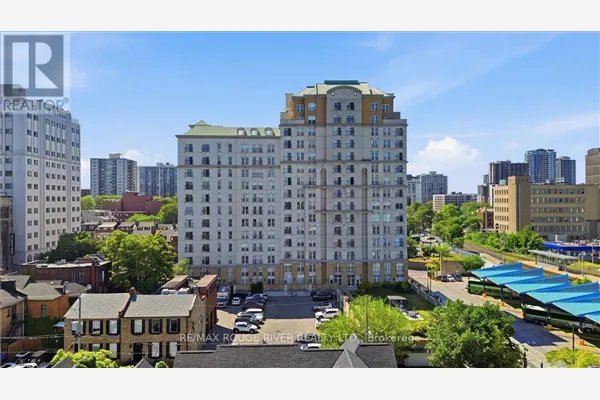1401 - 135 JAMES STREET S