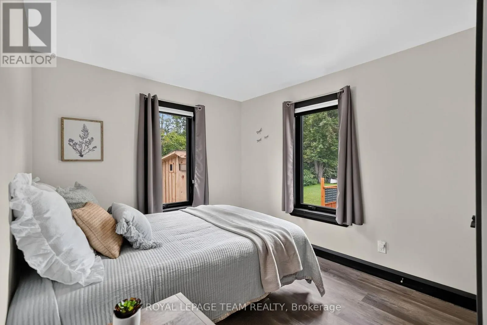 2815 GOLF COURSE LANE