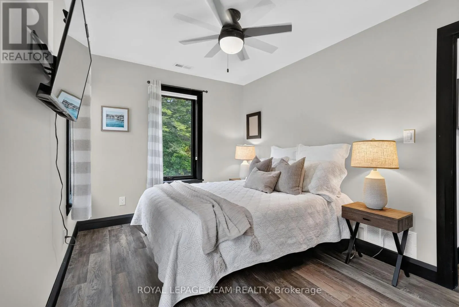 2815 GOLF COURSE LANE