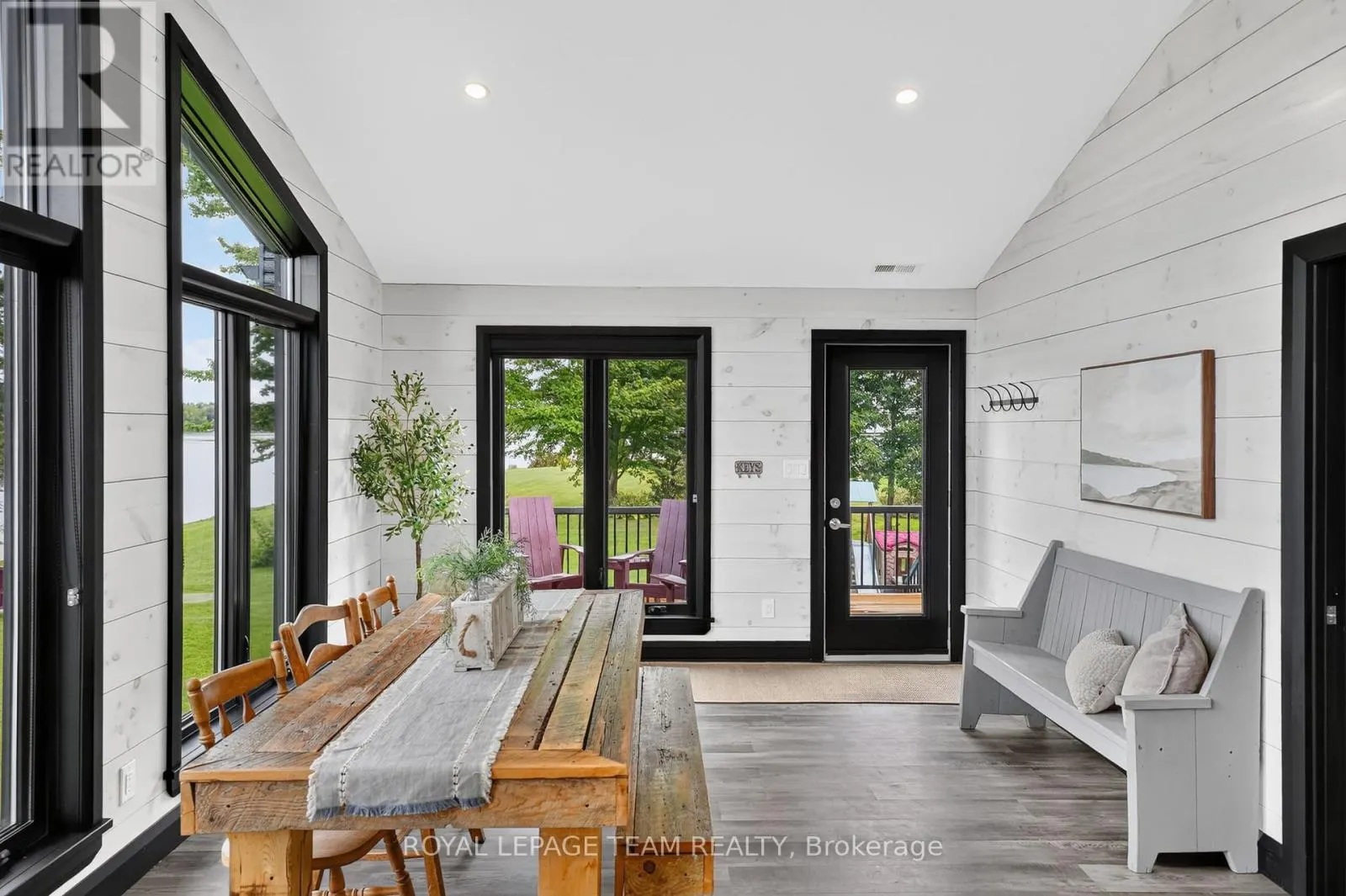 2815 GOLF COURSE LANE