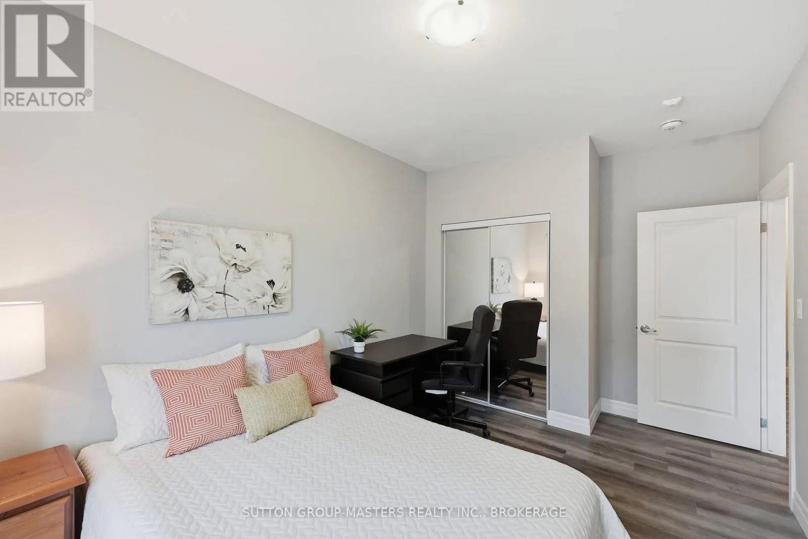 413 - 501 FRONTENAC STREET #413
