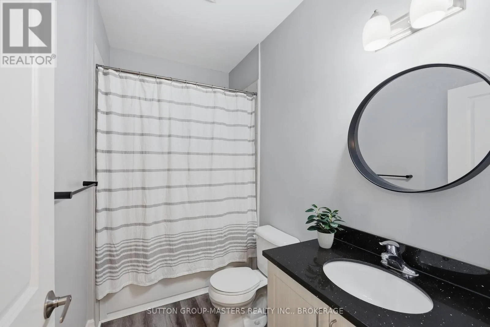 413 - 501 FRONTENAC STREET #413