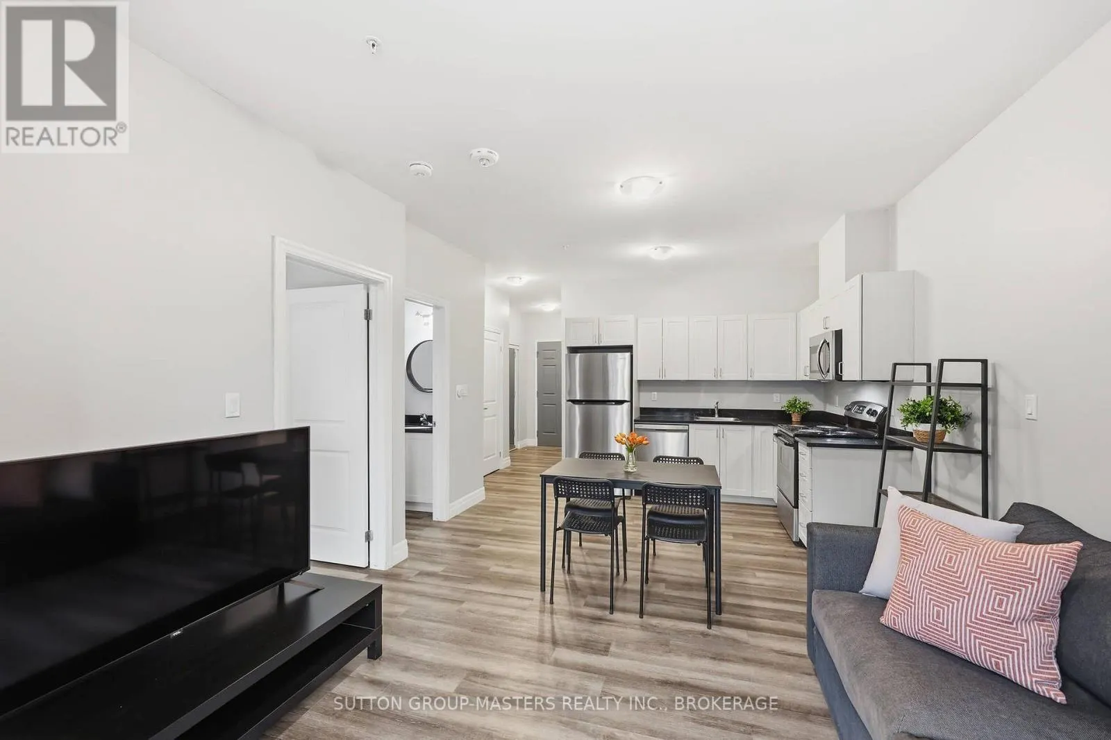 413 - 501 FRONTENAC STREET #413