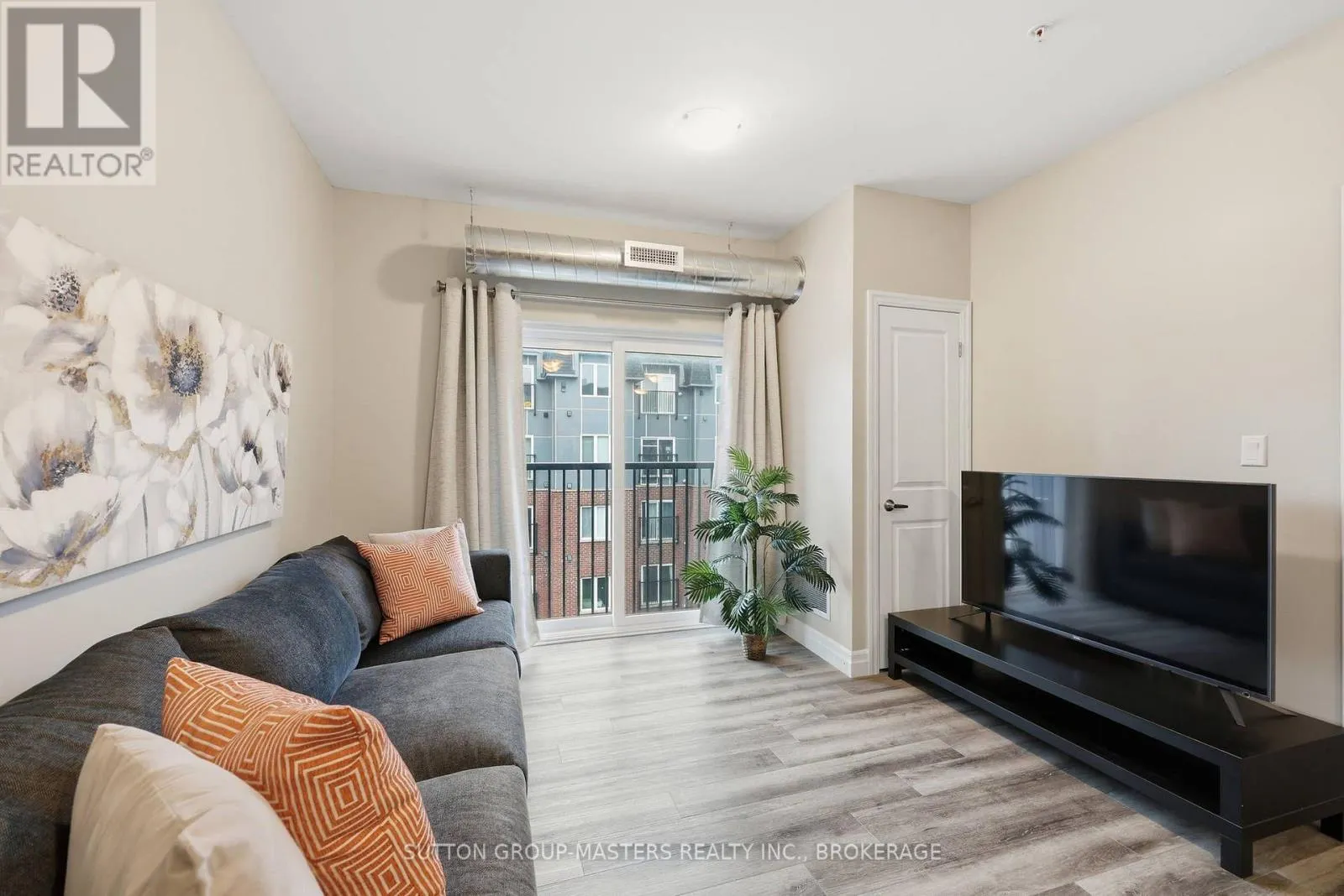 413 - 501 FRONTENAC STREET #413