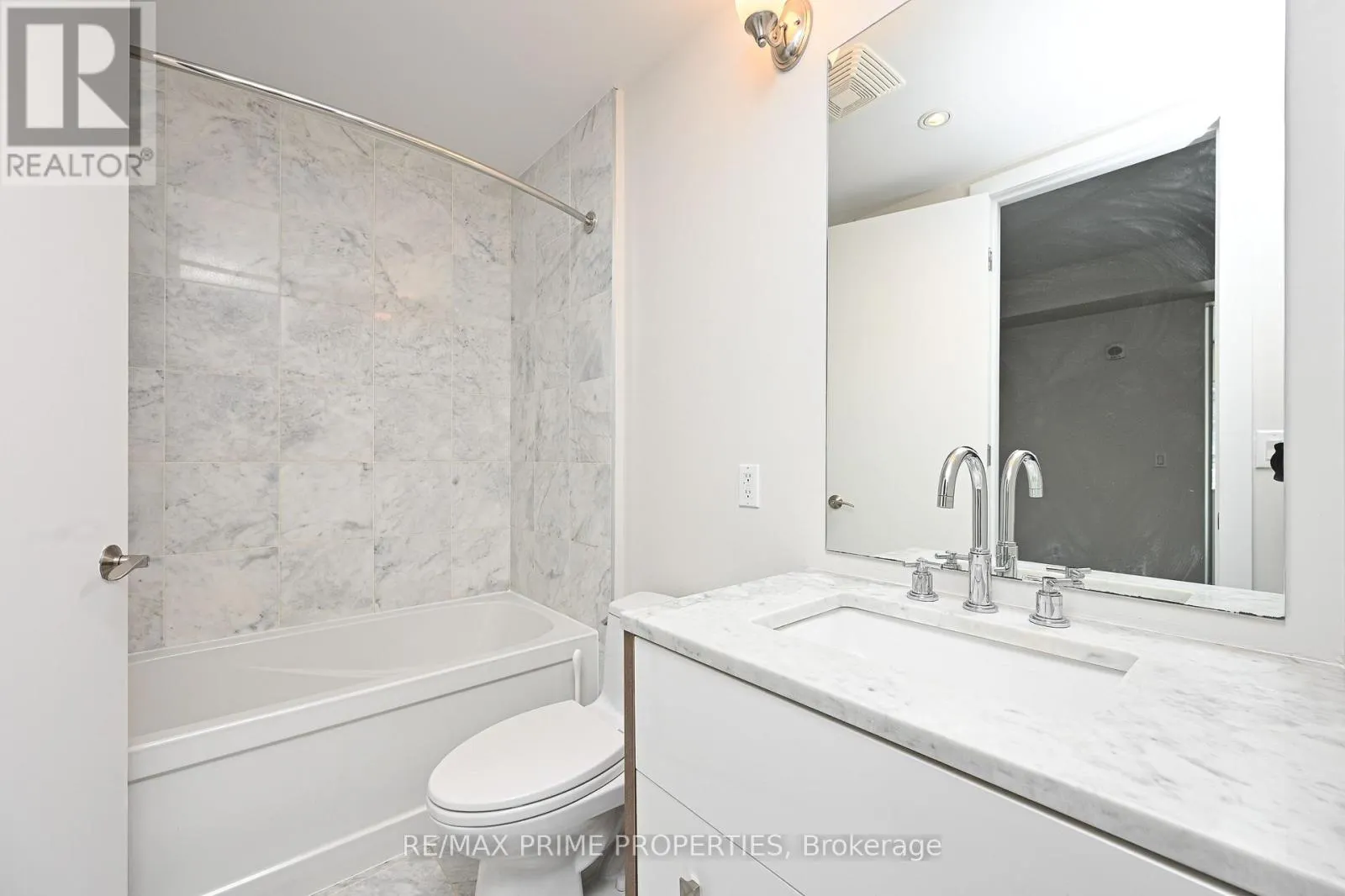 506 - 300 LISGAR STREET
