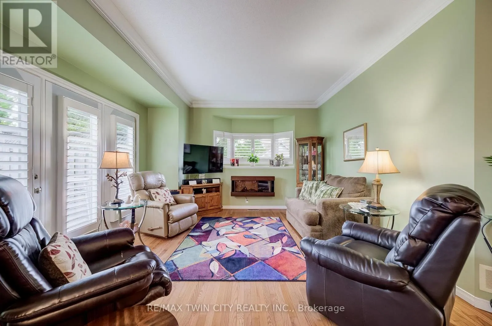 15 - 360 ERBSVILLE ROAD