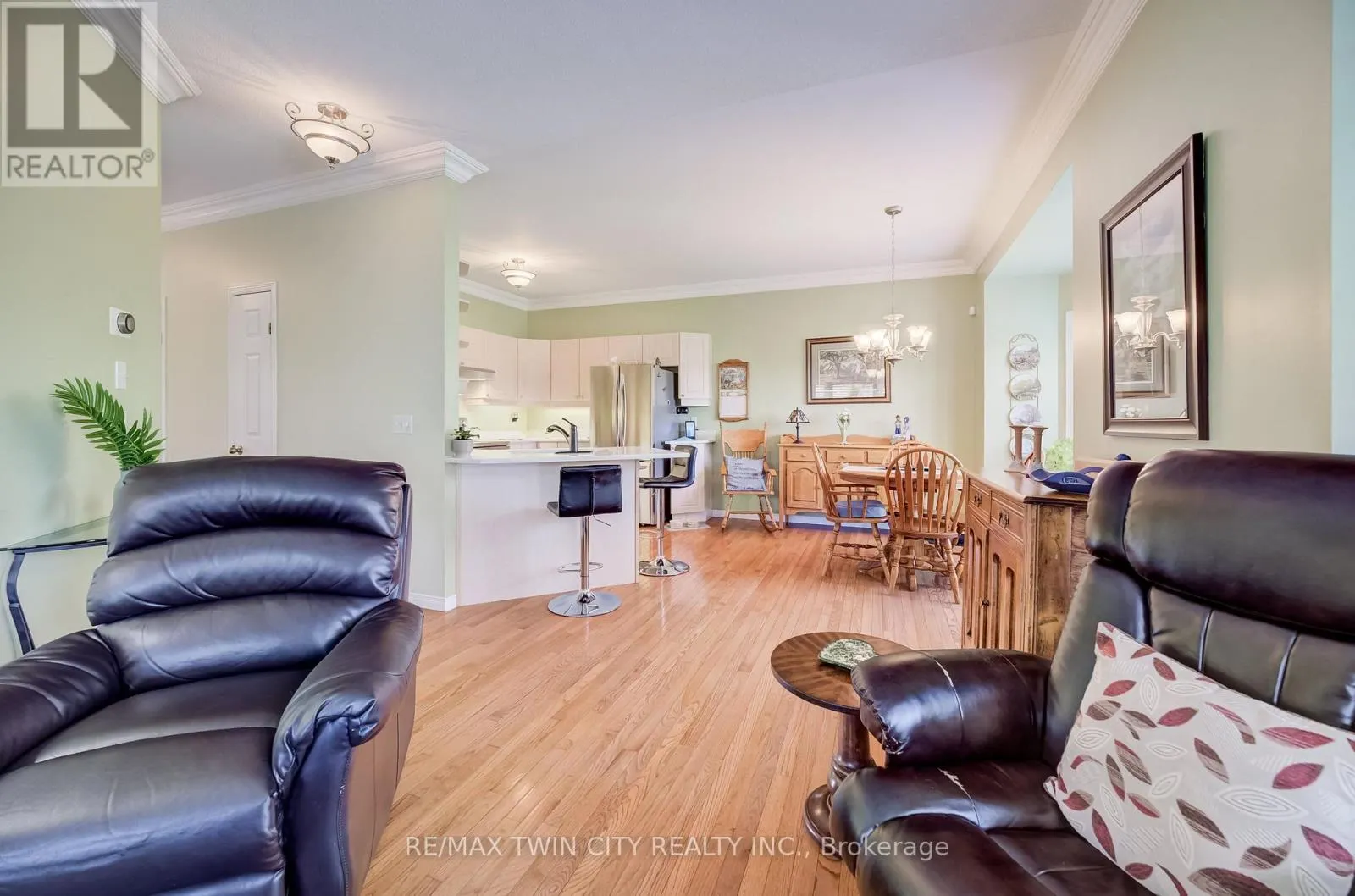 15 - 360 ERBSVILLE ROAD