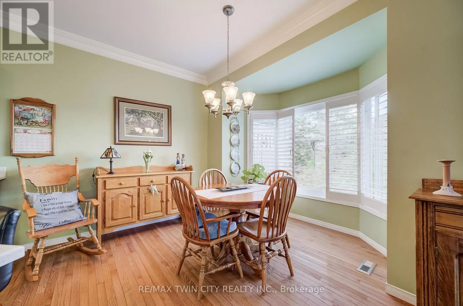 15 - 360 ERBSVILLE ROAD