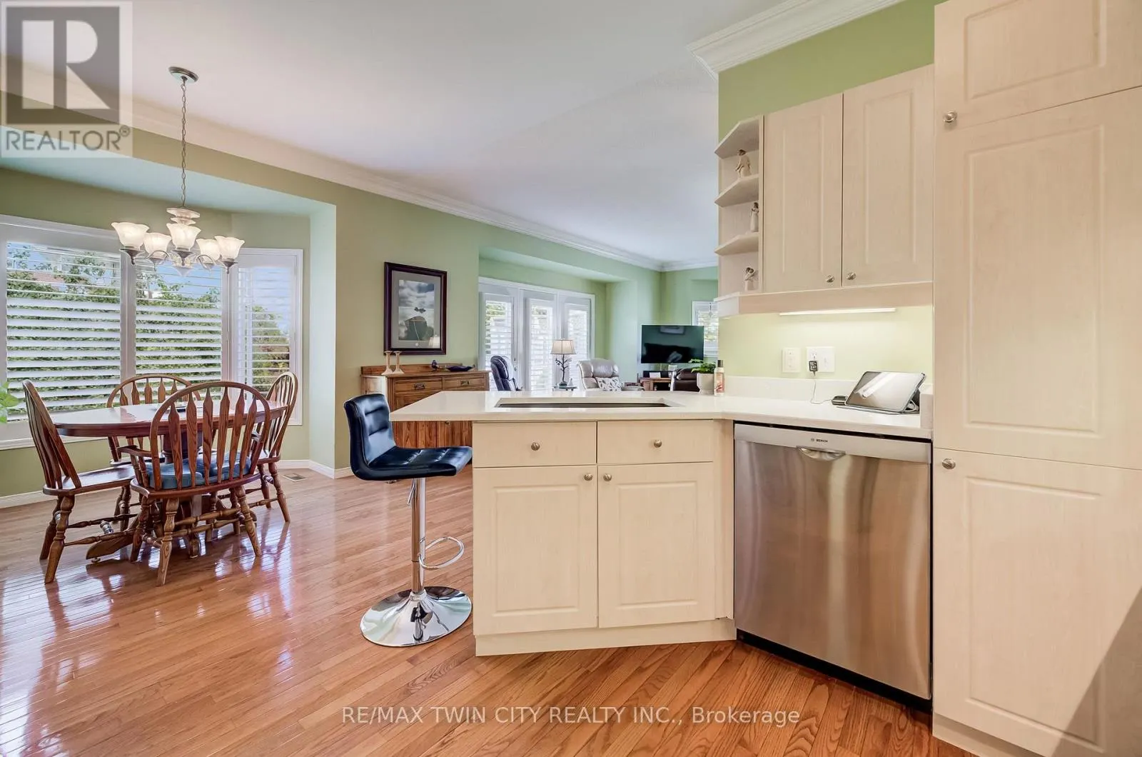 15 - 360 ERBSVILLE ROAD