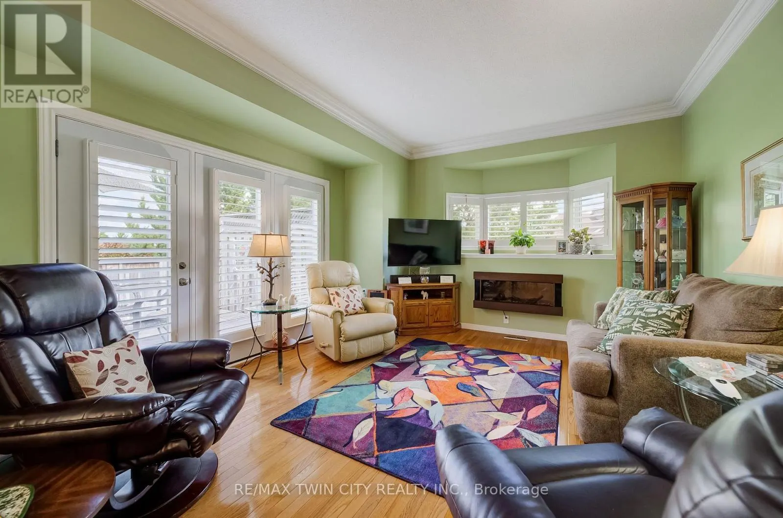 15 - 360 ERBSVILLE ROAD