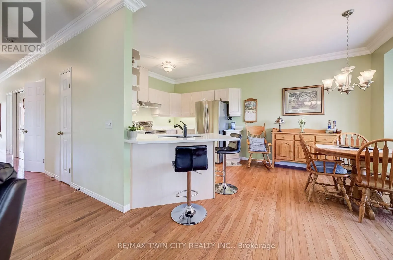 15 - 360 ERBSVILLE ROAD