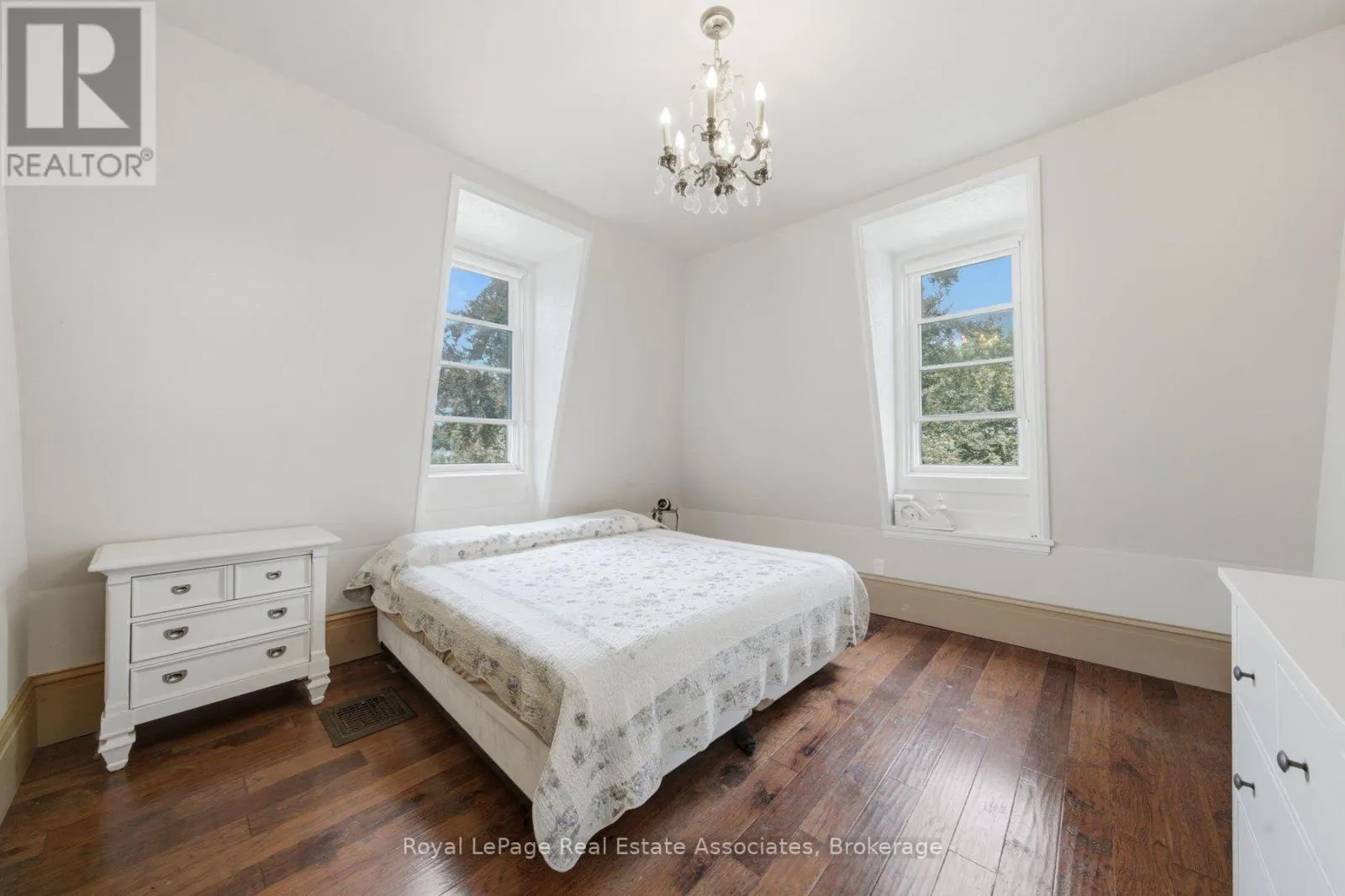 398 CANBORO ROAD