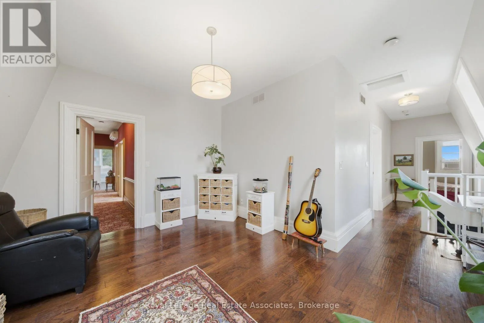 398 CANBORO ROAD