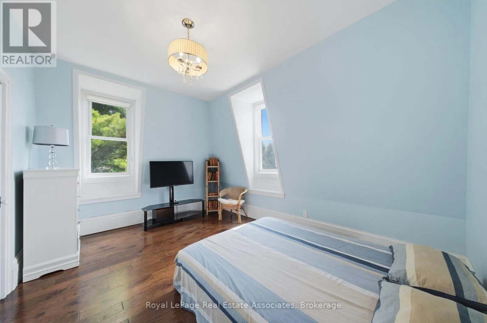 398 CANBORO ROAD