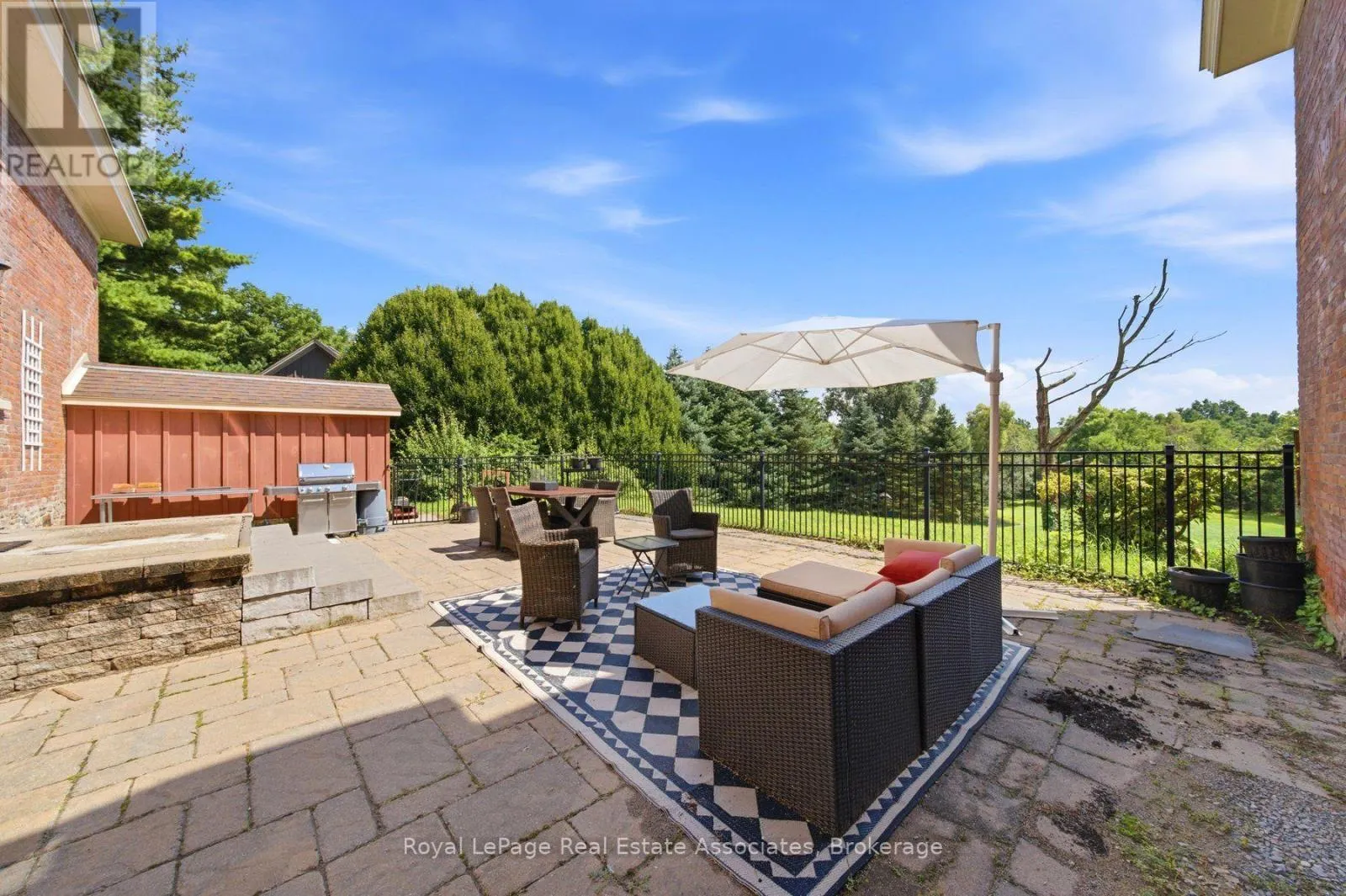 398 CANBORO ROAD
