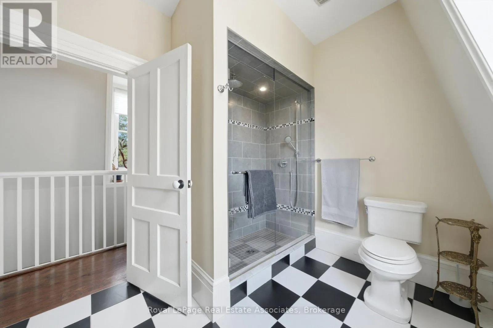 398 CANBORO ROAD