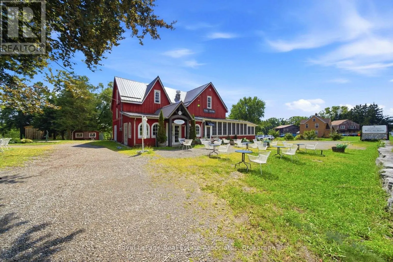 398 CANBORO ROAD