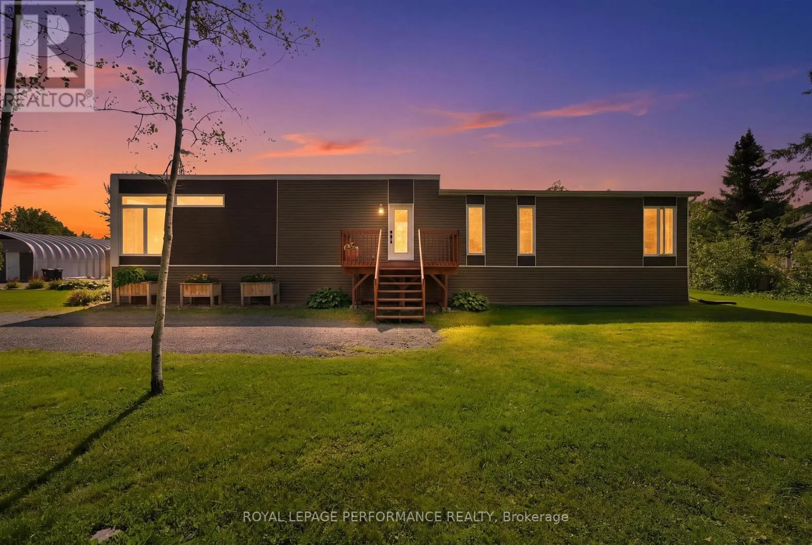 880 CONCESSION 1 ROAD