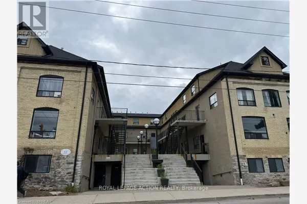 18 - 12 BRIDGEPORT ROAD E