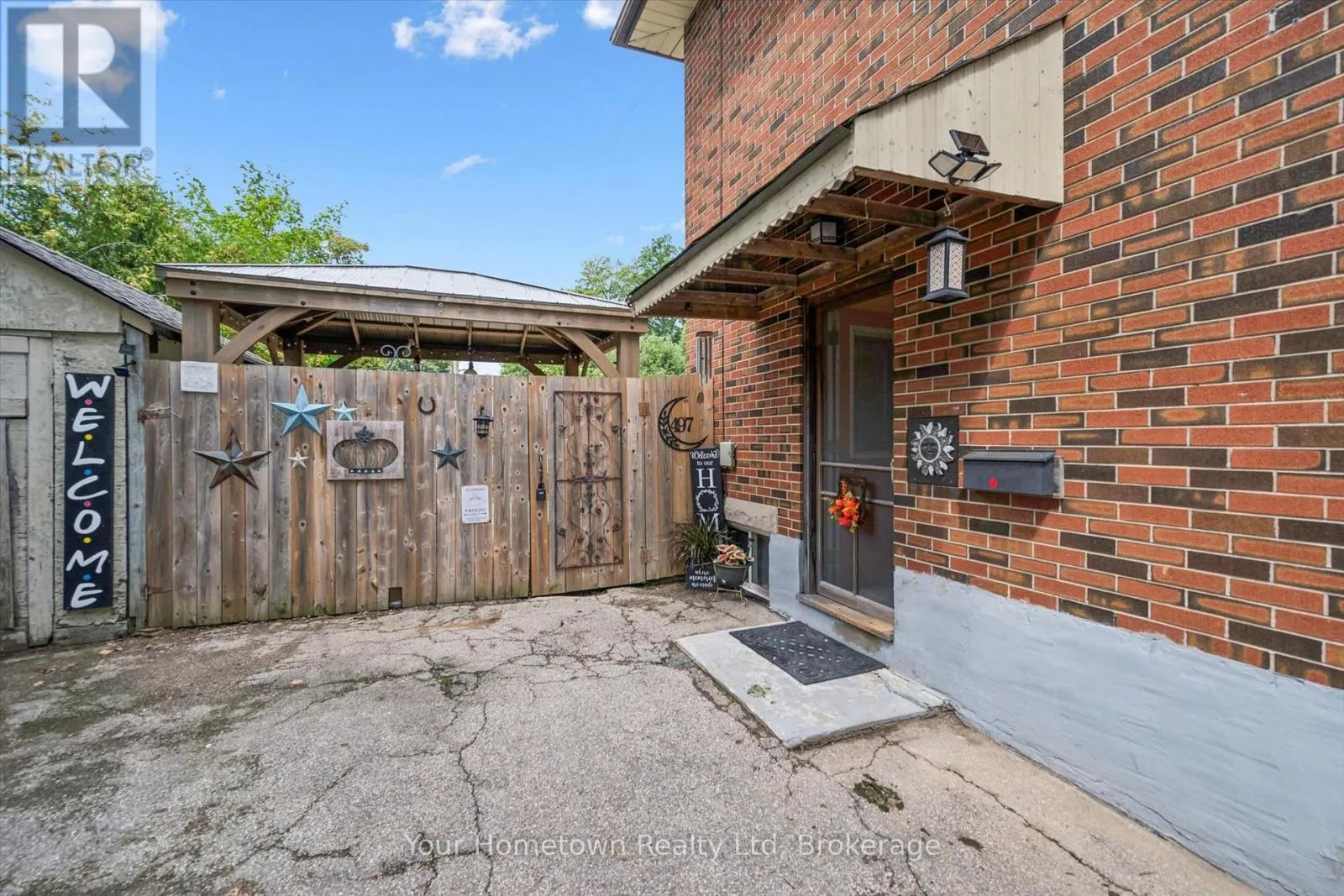 497 ST PATRICK STREET E