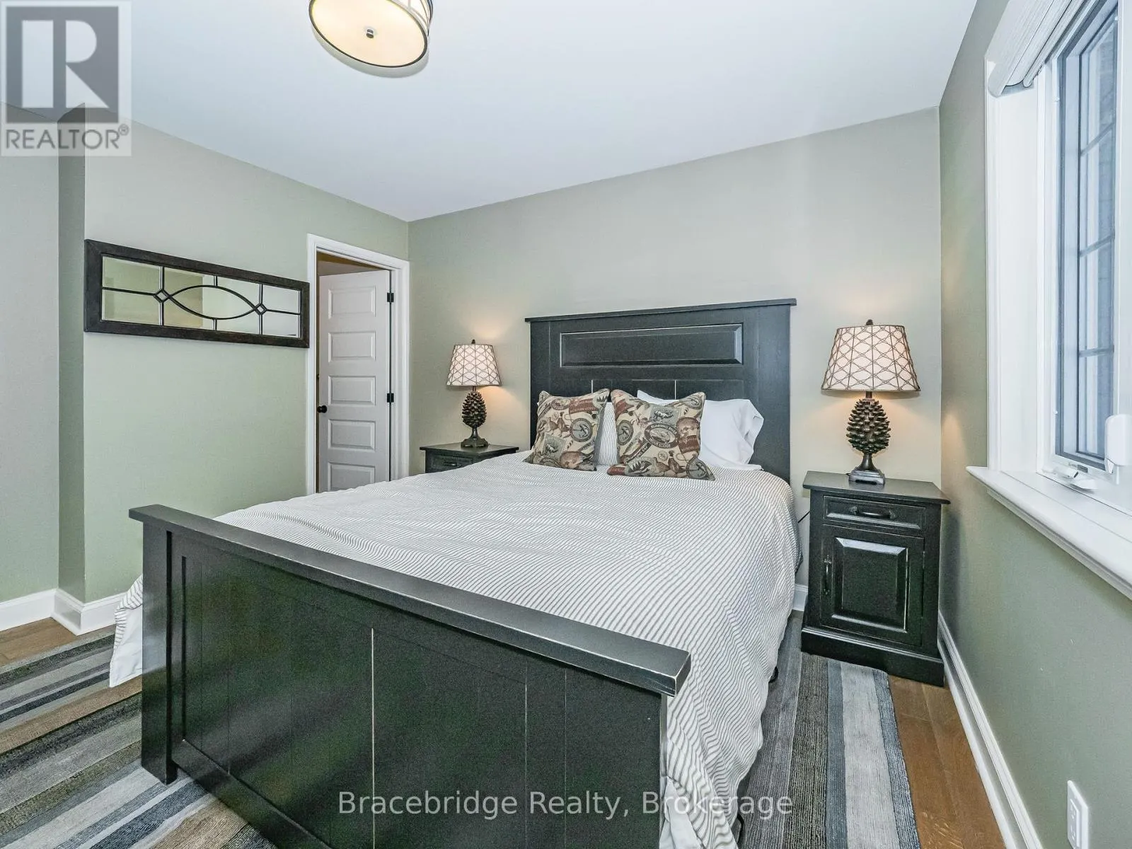SANDFIELD 5 W10 - 3876 MUSKOKA RD 118 HIGHWAY W