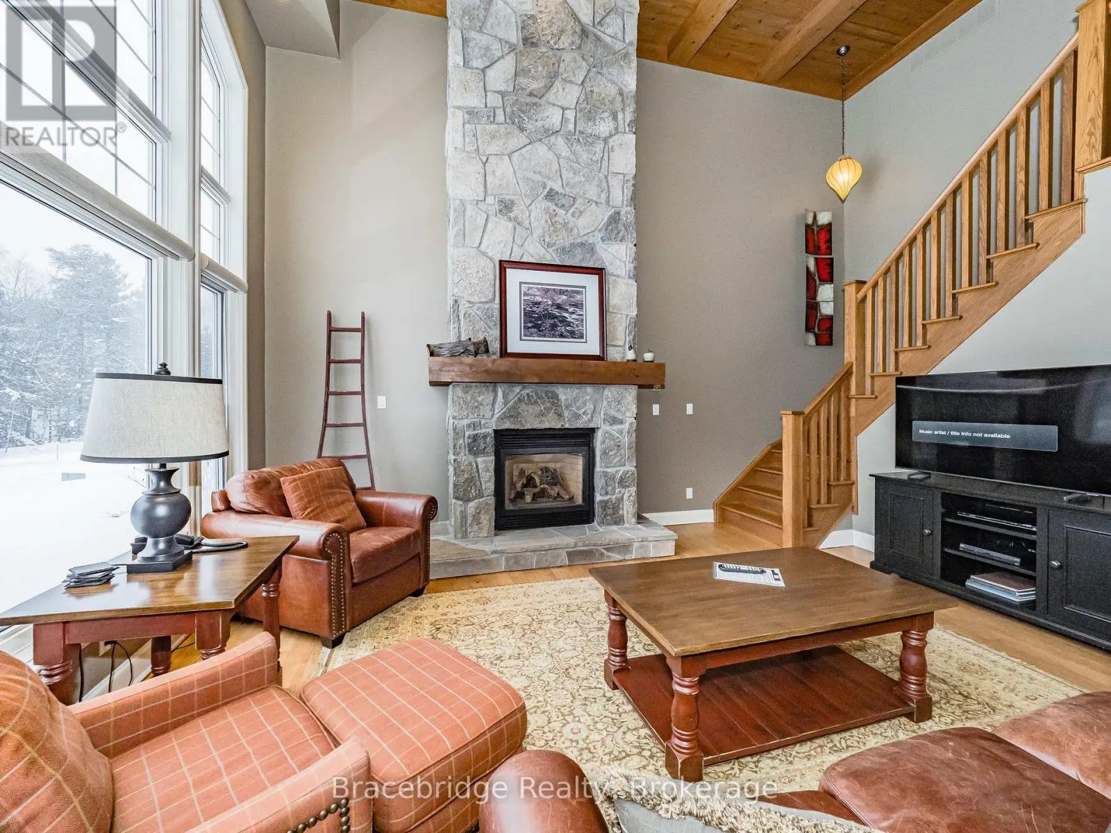 SANDFIELD 5 W10 - 3876 MUSKOKA RD 118 HIGHWAY W