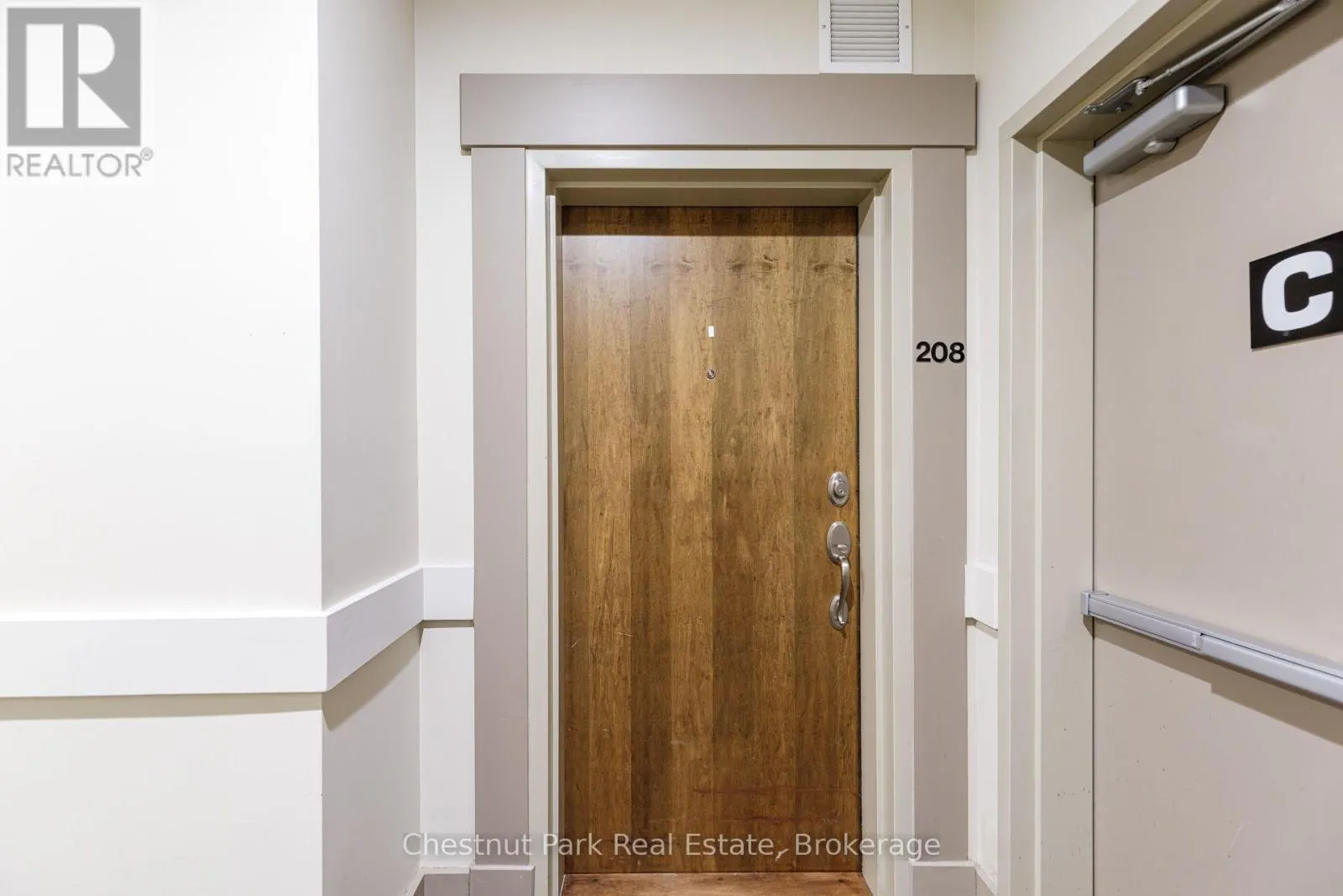 208 - 27 BEAVER STREET #208