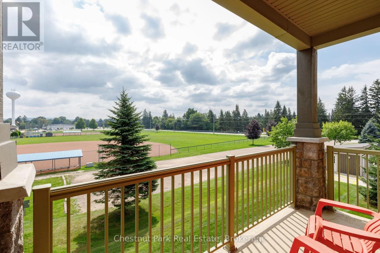 208 - 27 BEAVER STREET #208