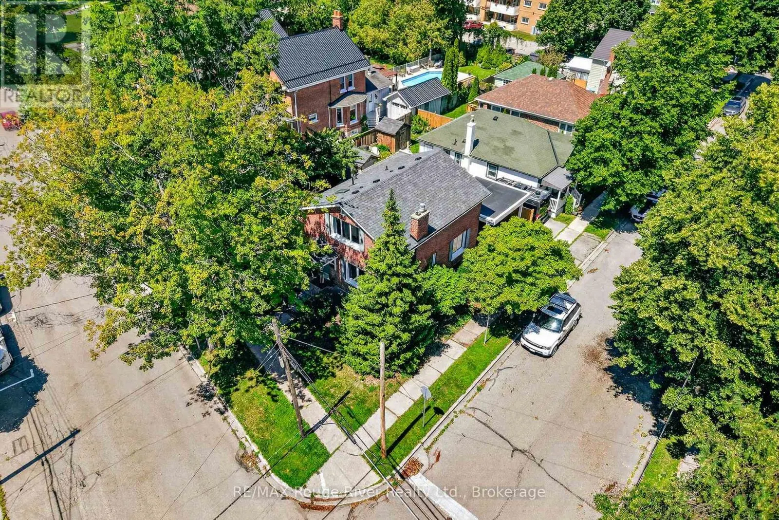 208 ALBERT STREET