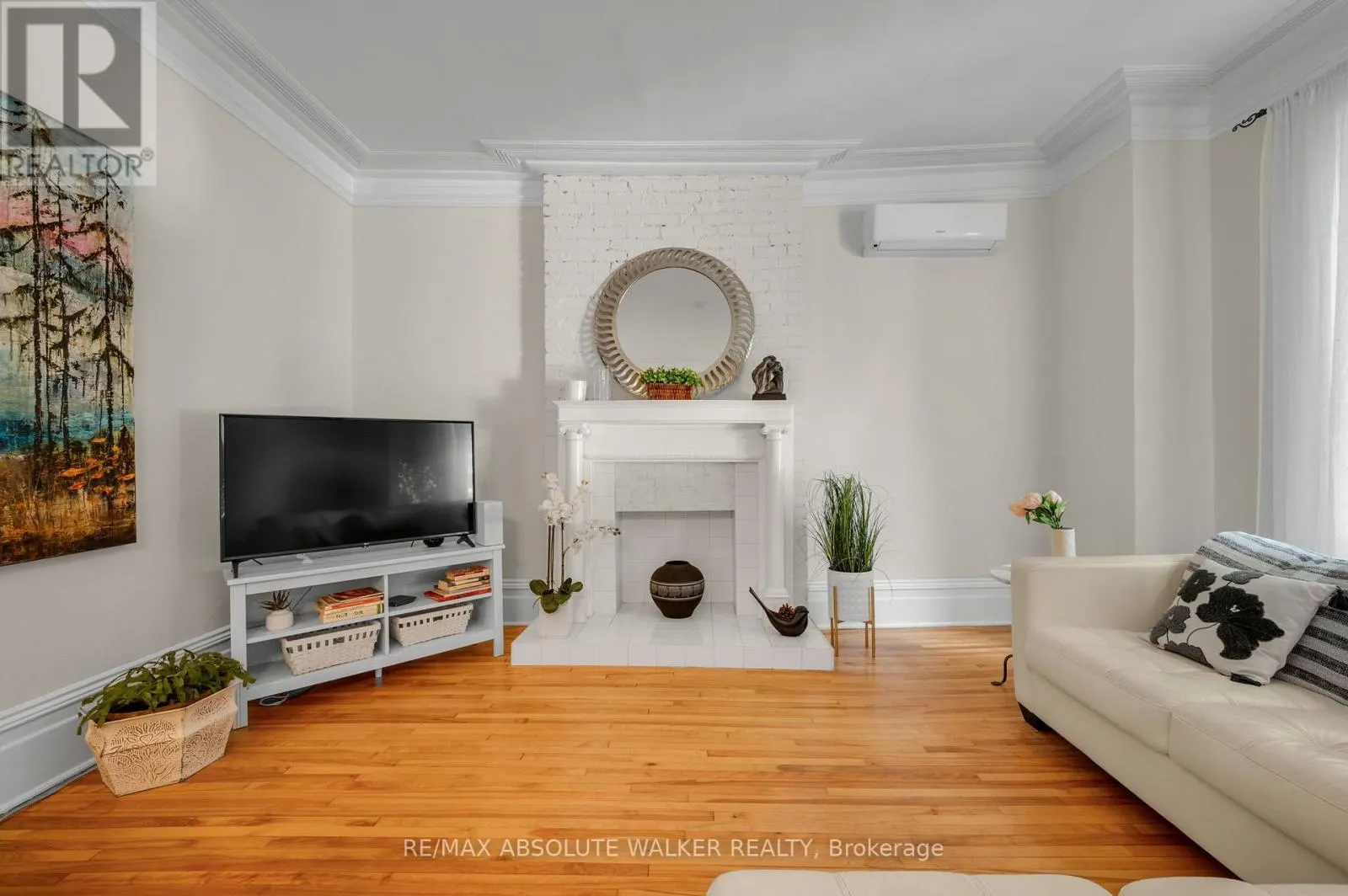 120 STRATHCONA AVENUE