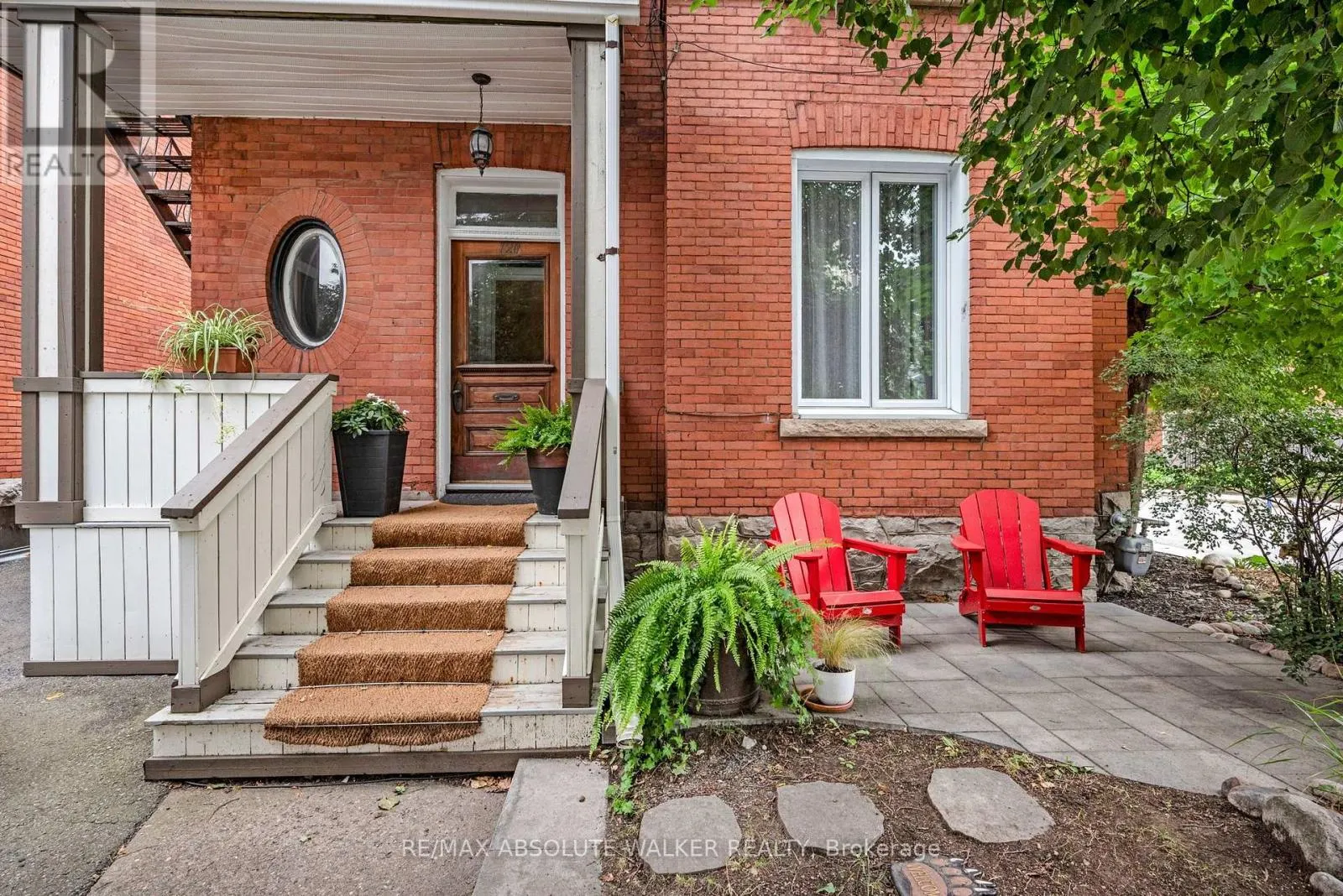 120 STRATHCONA AVENUE