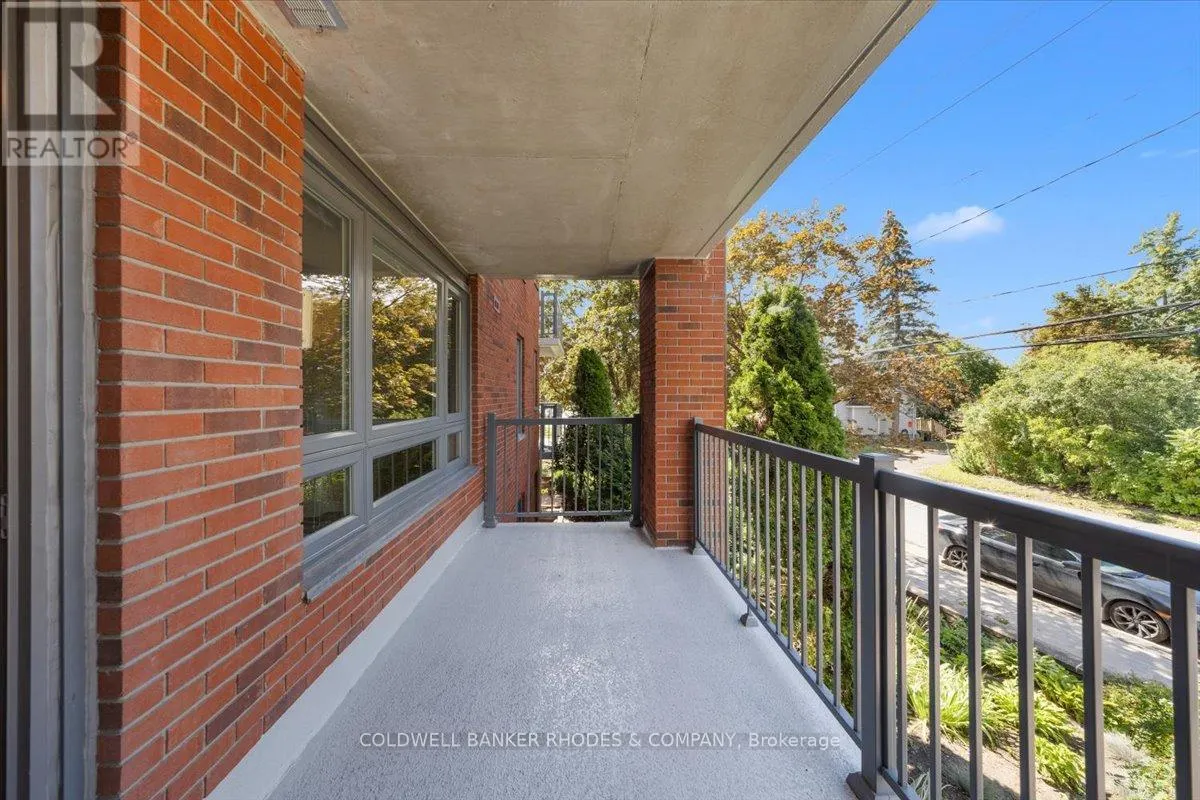 205 - 939 NORTH RIVER ROAD