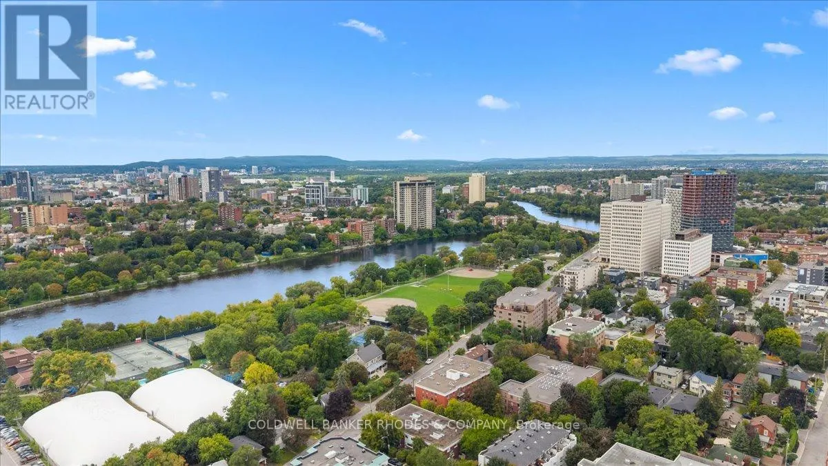 205 - 939 NORTH RIVER ROAD