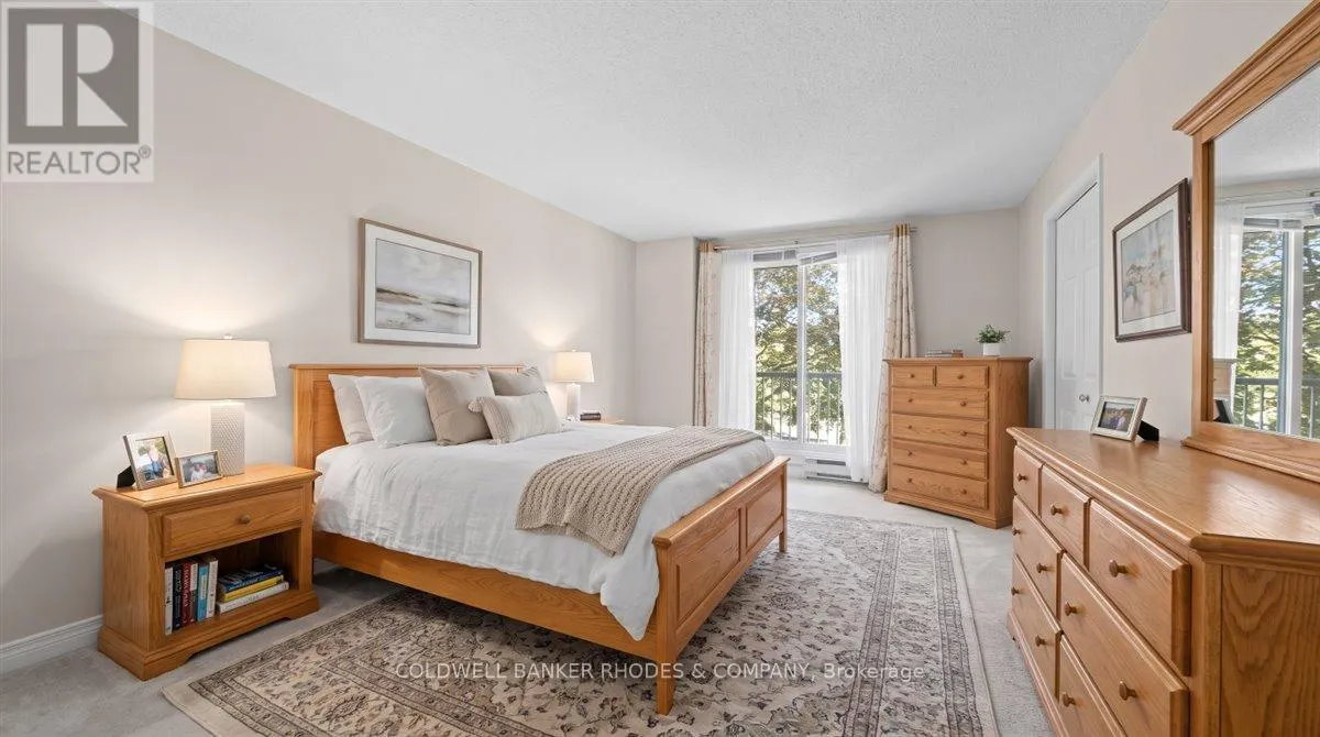 205 - 939 NORTH RIVER ROAD