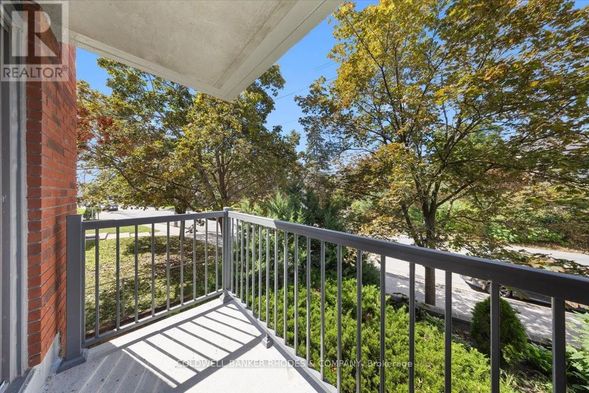 205 - 939 NORTH RIVER ROAD