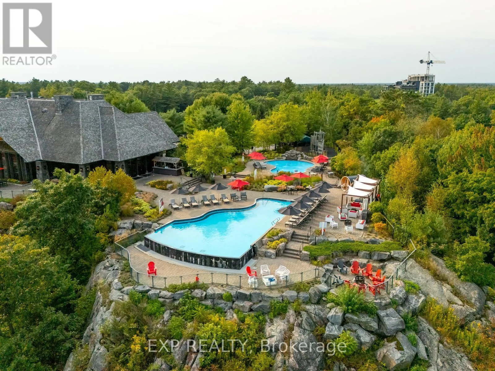 102 - 120 CARRICK TRAIL
